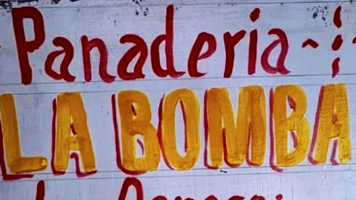 Panaderia La Bomba Empanadas De Guayaba. - Thumbnail