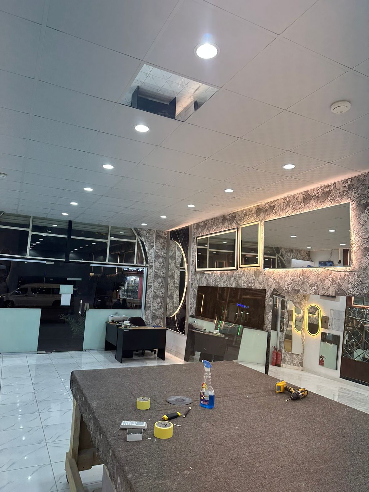 الذوق الراقي للزجاج - صورة 2