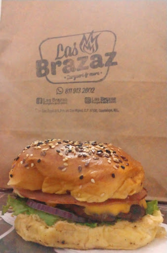 Las Brazaz burgers and more - Thumbnail