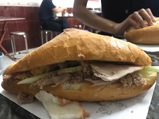 Bánh Mỳ Phố Huế