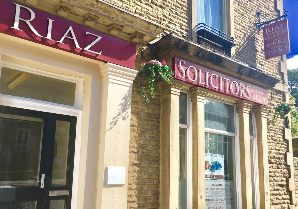 Riaz Solicitors - Solicitors in 280 Manningham Ln