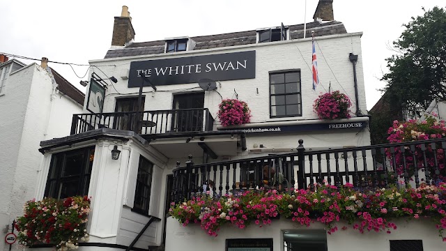 The White Swan, Twickenham Riverside
