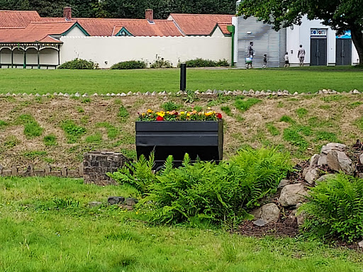 Pontypridd sunken garden - Thumbnail