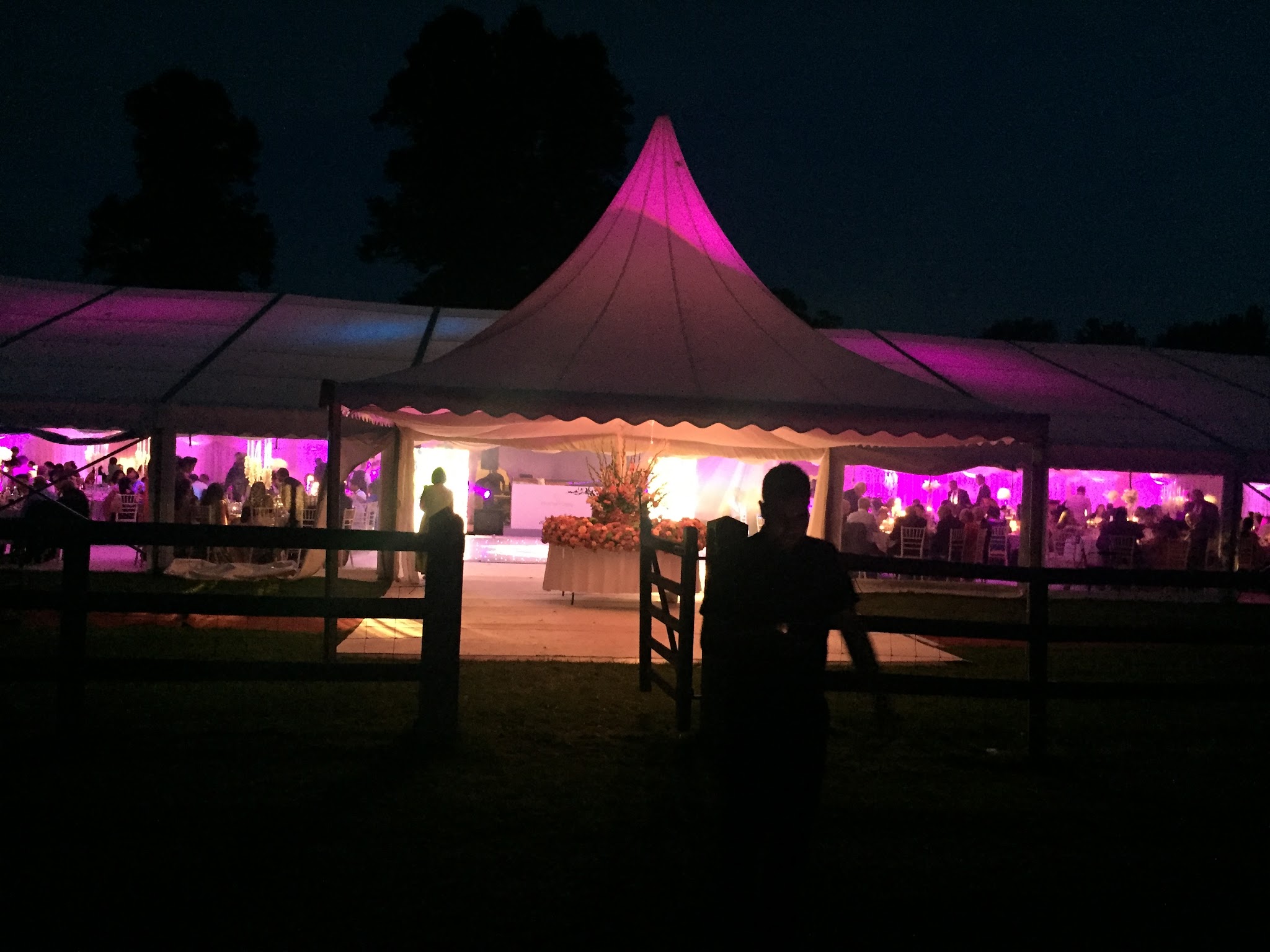 Berkshire Marquees - Marquees in Berkshire, Middlesex, Surrey, Oxford & Surrounding Areas - Decorators - photo 1