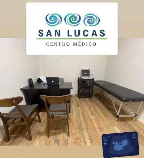 Centro Médico San Lucas Logo