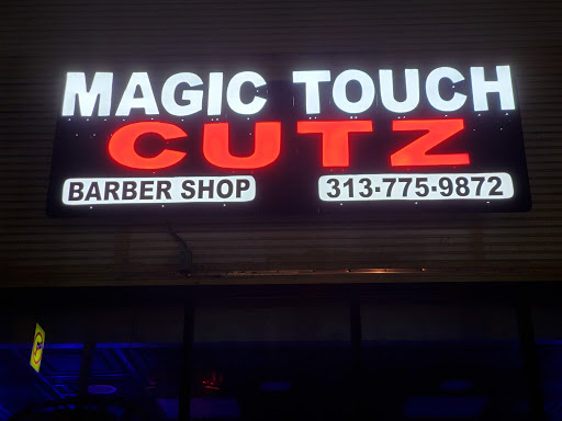 MAGIC TOUCH CUTZ - Visual