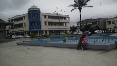Photos of Town Hall Square