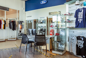 Photo n°4 de Ford Abbeville à Vauchelles-les-Quesnoy (Garage automobile)