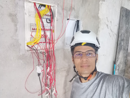 Eletricista no Guarujá - USB-ELÉTRICA