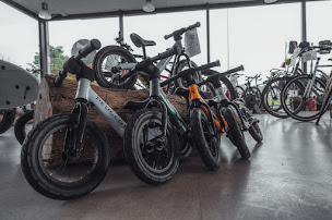 Photo n°6 de Mary Cycles Deauville à Deauville (Magasin de réparation de vélos)