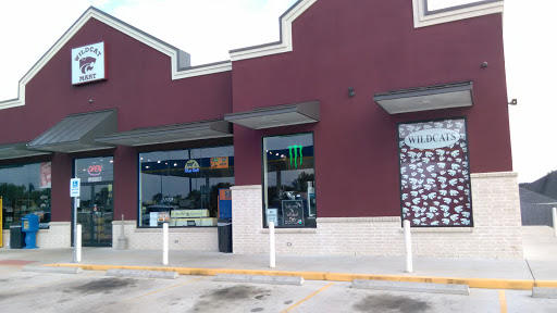 WILDCAT MART - Visual