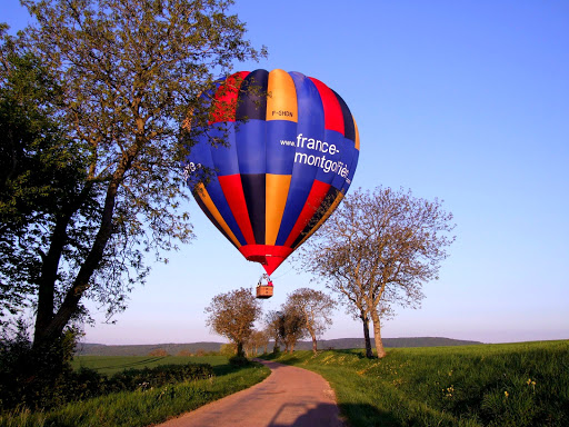 FRANCE MONTGOLFIERES - Bourgogne - Vézelay - vol en montgolfière - Thumbnail