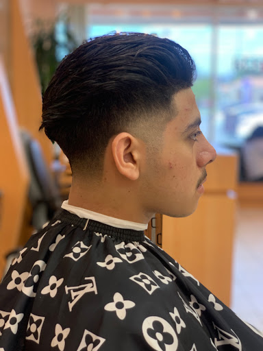 Expert Cuts Hair Salon - Thumbnail
