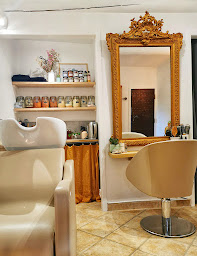 Photo n°21 de Parenthèse Naturelle à Carpentras (Salon de coiffure)