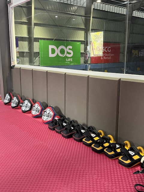 Meksuwan Muay Thai gym