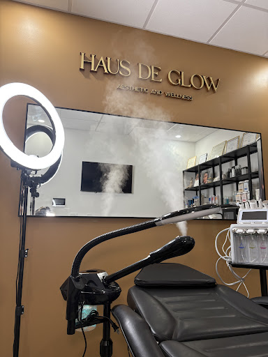 Haus De Glow