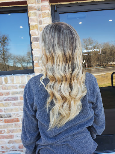 The Cattleman's Wife Salon & Co. - Thumbnail