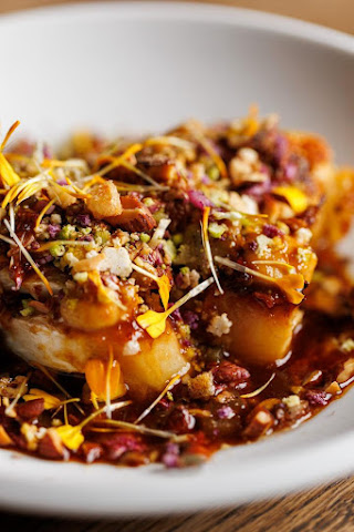 Petite ~ Bistrot à Vin & EnSuite ~ | Wijnbar & Restaurant in Sint-Oedenrode by null