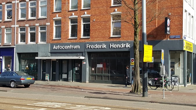 Autocentrum Frederik Hendrik, Author: Tobias Lundgren