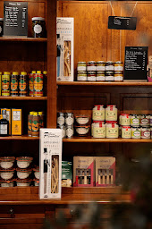 Photo n°51 de Rôtisserie Segar à Paris (Magasin vendant du poulet)