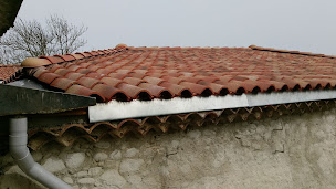 Photo n°6 de Chalets Cauquil à Lasfaillades (Charpentier)