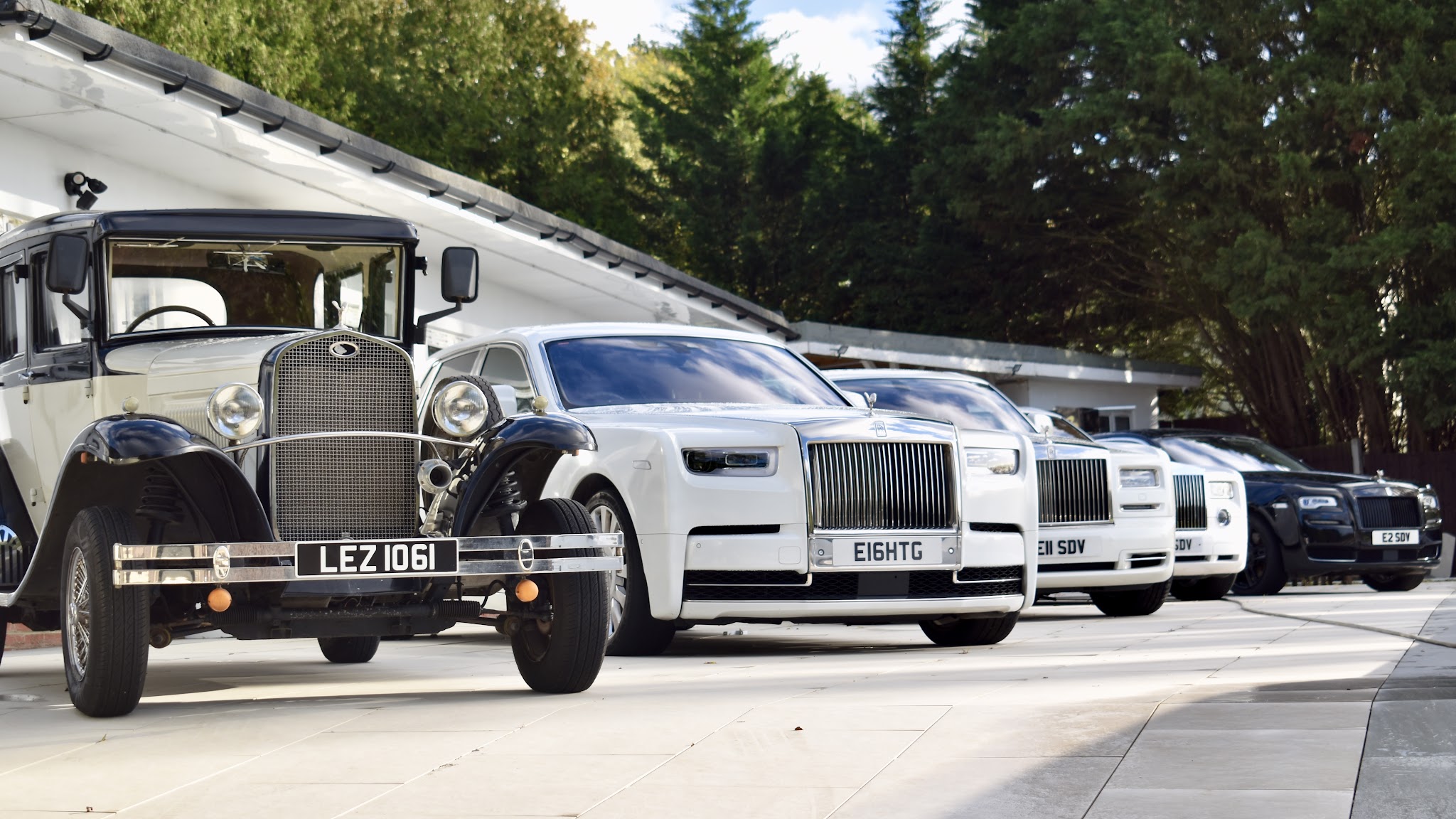 Just Wedding Cars - Car Hire - photo 1