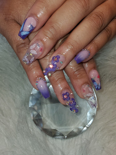 QD's Hair&Nail Salon Gallery - United States
