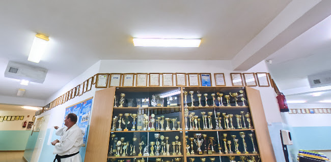 Sala gimnastyczna SP 5 w, 1 Pułku Szwoleżerów 1, 22-100 Chełm