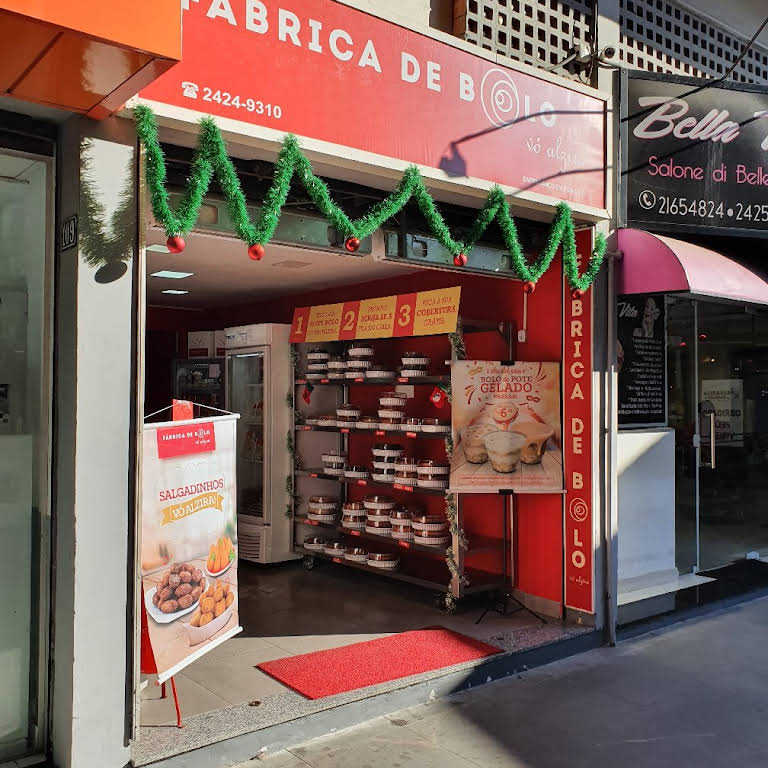 Como chegar até Fábrica de Bolo Vó Alzira em Grajaú de Ônibus ou Metrô?