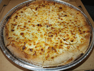 Photo n°2 de 7sur7 Pizza Guer Distributeur à Guer (Pizzas à emporter)