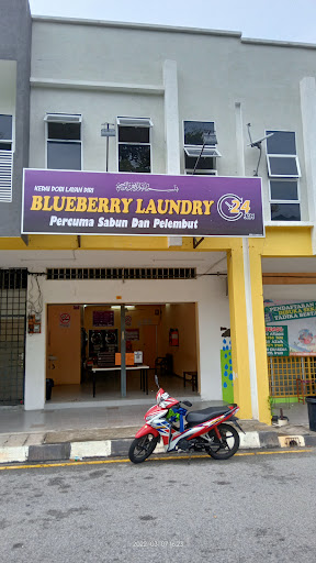 Blueberry Laundry (DOBI LAYAN DIRI 24 JAM). PASTIKAN PAKAIAN MANDIAN PANTAI DIBILAS BEBAS DARI PASIR PANTAI.