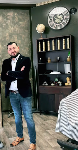 Hesham‘sCut - Visual