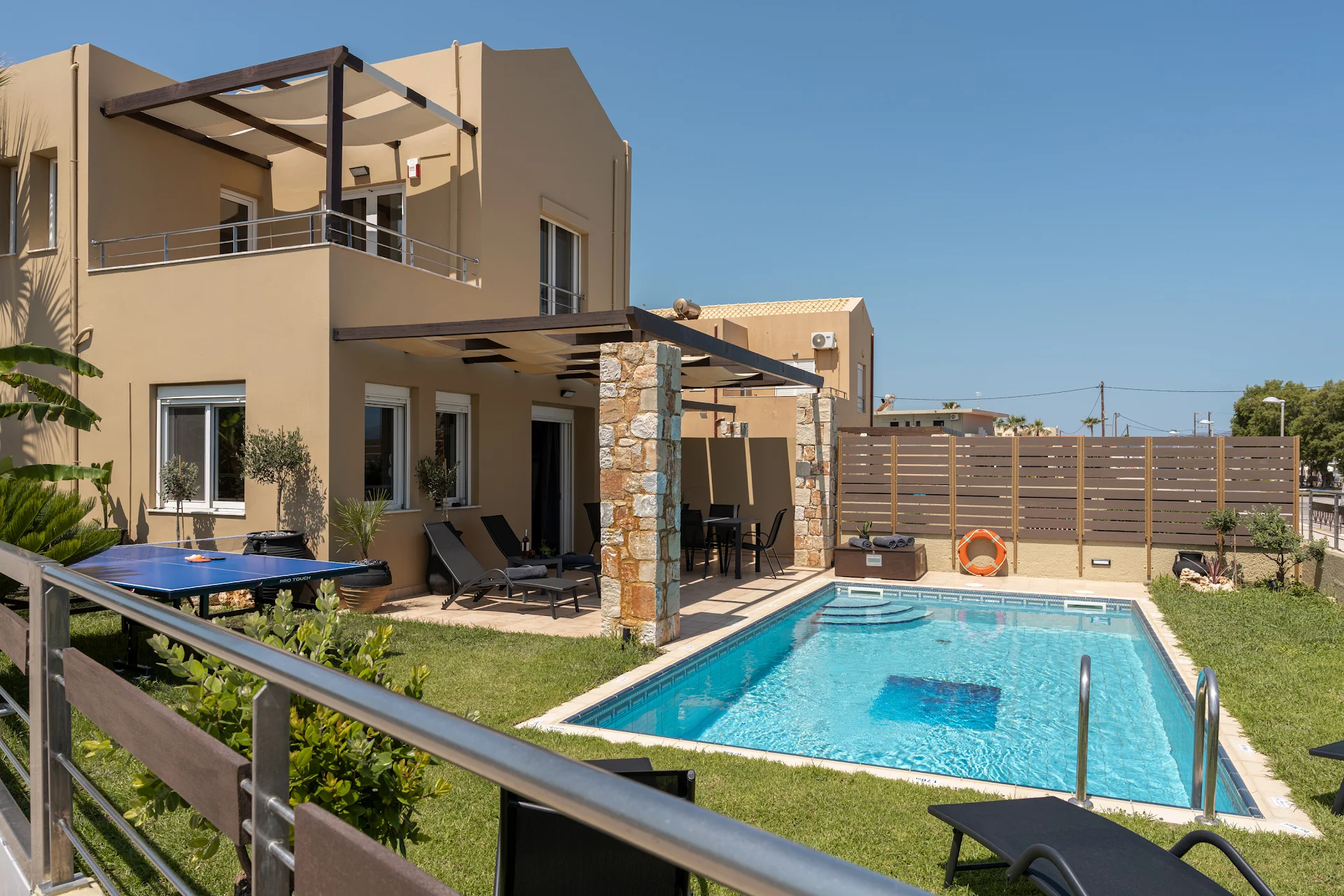 VILLA PER MARE