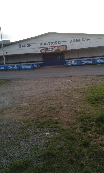 Photos of Centro Recreativo Las Palmeras