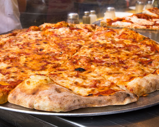 Fat Tomato Pizza Co. Logo