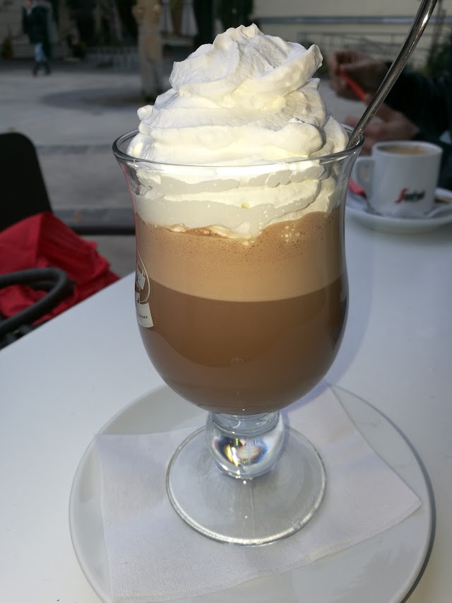 Incognito Café