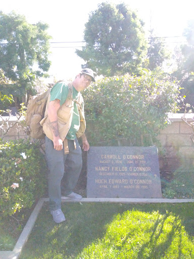 Grave of Carroll O'Connor - Thumbnail