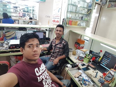 Photos of Bachelor Dot Com (Mobile Servicing Centre)