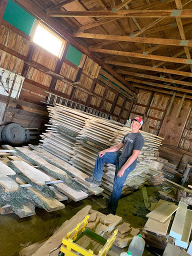 Red Barn Home Furnishings - Thumbnail