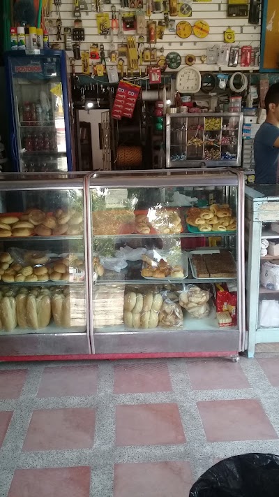 Photos of Tienda Y Cerrajeria Loma Fresca