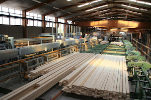 Photo n°2 de Charpentes FOURNIER | Étude, fabrication et pose de bois lamellé-collé à Le Poiré-sur-Vie (Fabricant)