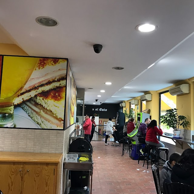 Churrería Chocolatería El Ratón y el Gato