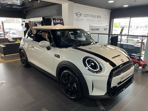 Marshall MINI Bournemouth (Sales Only) Gallery - United Kingdom