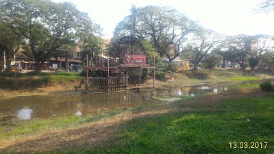 Photos of King's Road Angkor