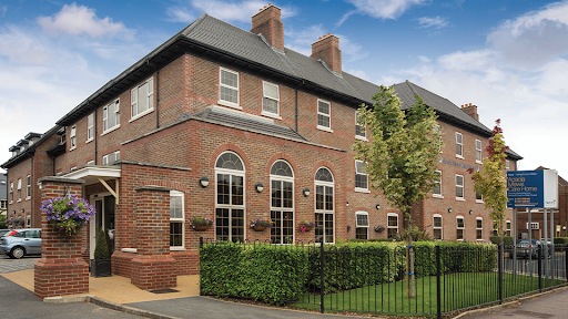 Acacia Mews Care Home - Expert Care in Hatfield