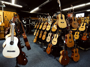 Photo n°4 de Thevenet Music à Poitiers (Magasin d'instruments de musique d'occasion)