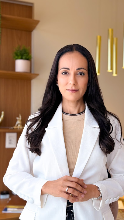 Dra. Juliene Cezário | Dermatologista em Anápolis | Clínica Dermatológica em Anápolis