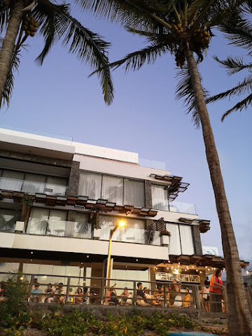 Golden Bay Galapagos by null