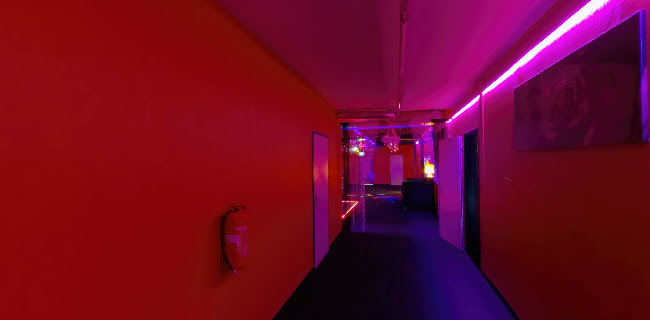 Kommentare und Rezensionen über Club Imperium
