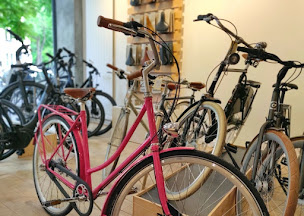 Photo n°3 de Holland Bikes Paris 17 à Paris (Fournisseur d'équipement de mobilité)